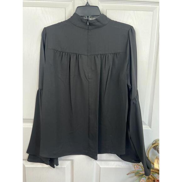T Tahari Blouse Womens Size M Black Mock Neck Keyhole Large Bell Sleeve Chic - Picture 3 of 14